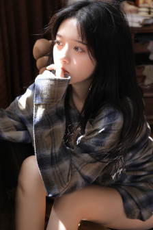 小鬼当街